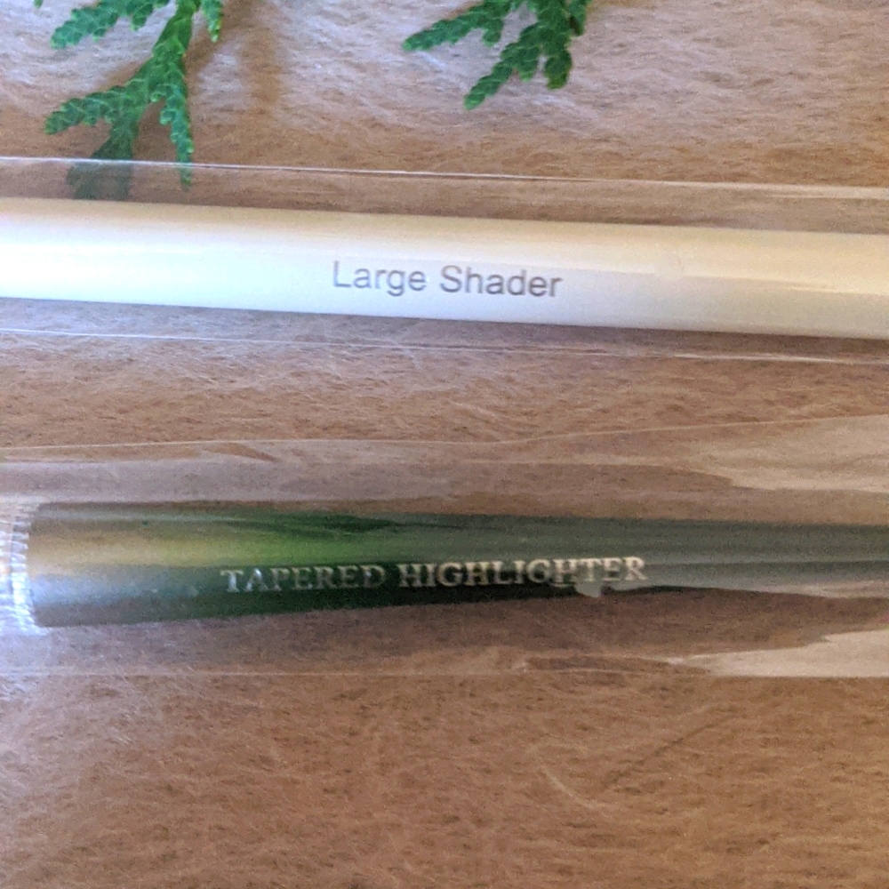 Beau Gachis 2 brush set - Picture 2 of 2